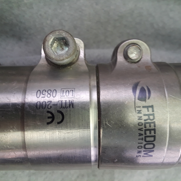 Ossur Prosthetic Right Leg - Picture 9 of 9